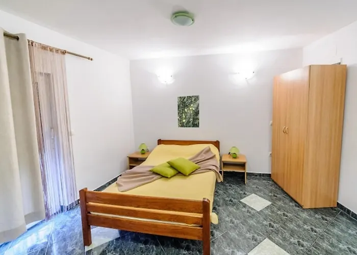 & Lucie krevet i doručak 3*