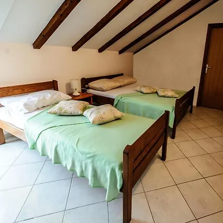 Bed & Breakfast & Lucie Posedarje